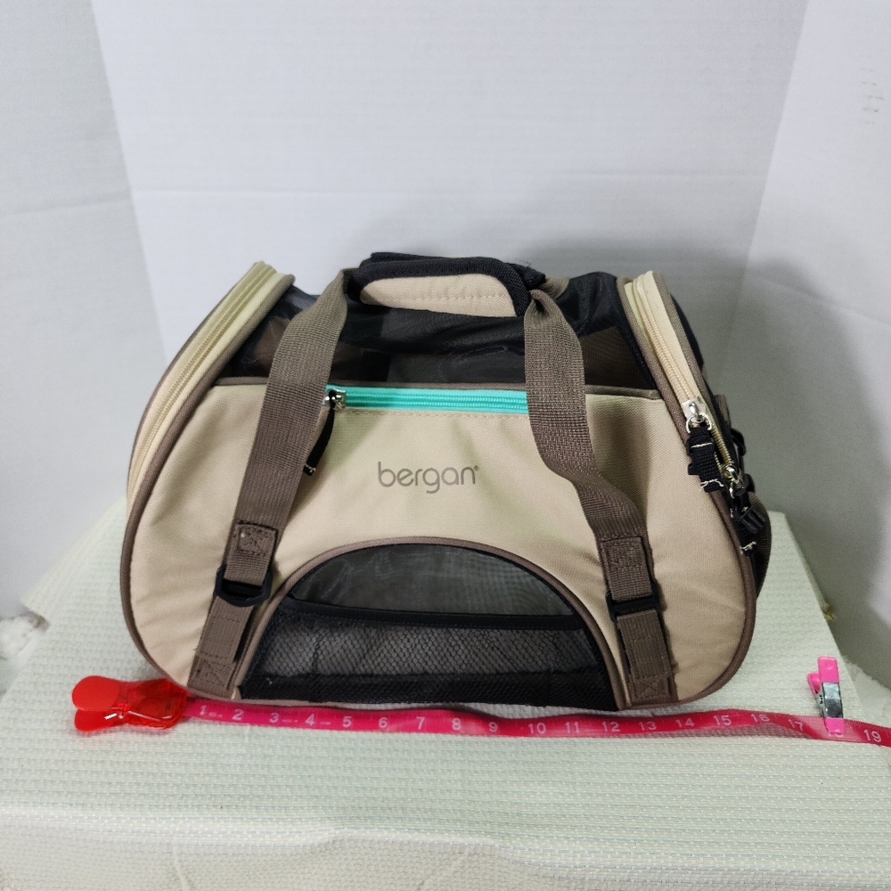 Dog carrier